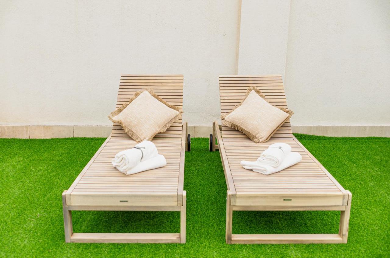 Apulialux Private 100Mq Rooftop Oasis W Jacuzzi Apartment บารี ภายนอก รูปภาพ